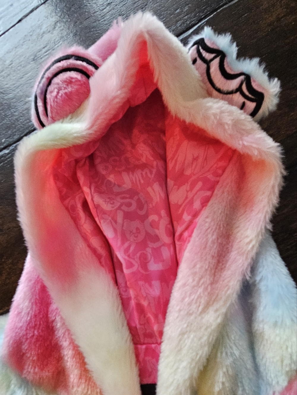 NWT RAVE Hoodie Scummy Bears Fuzzy Crop Size Medium - Picture 9 of 15